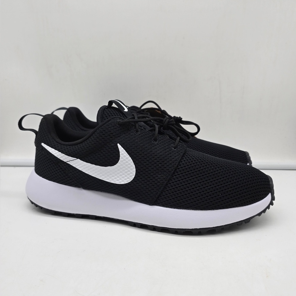 NEW Nike Roshe Golf Size 9.5 Men’s = 11 Women’s